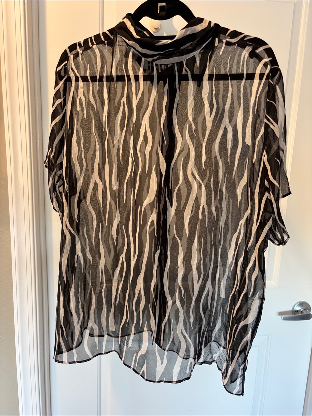 Liz & Me Sheer Silk Zebra-Print Short Sleeve Shirt Jacket - Black & White - Picture 2 of 4